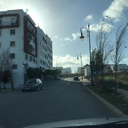 Appartement Familial Proche Aeroport Bab Andalous Tanger Экстерьер фото
